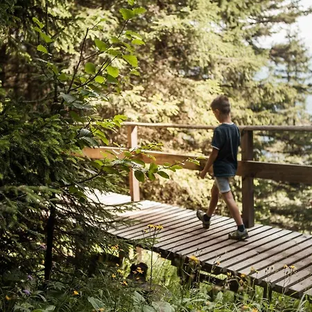 Schlosshotel 5* Fiss