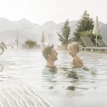 Schlosshotel 5*