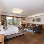 Schlosshotel فندق فس